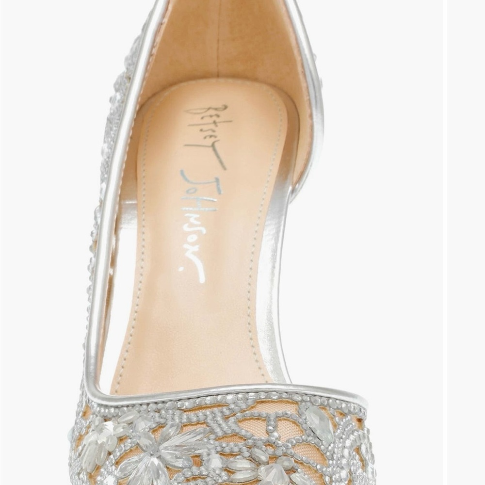 Betsey Johnson Silver CRYSTAL Floral Embellished Heels WEDDING HOLIDAY - Picture 3 of 5
